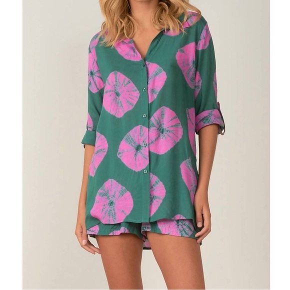 Elan Sand Dollar Button Down in Pink/Green - Picture 9 of 10
